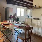 D'ysée Au Milieu Des Vignes